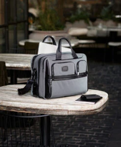 Tumi ALPHA Expandable Organizer Laptop Brief OLIVE NIGHT 14 Tumi ALPHA Expandable Organizer Laptop Brief OLIVE NIGHT -Tumi 117305 9194 hi res bg 8