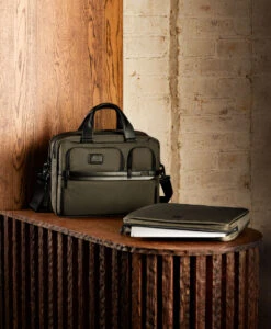 Tumi ALPHA Expandable Organizer Laptop Brief OLIVE NIGHT 15 Tumi ALPHA Expandable Organizer Laptop Brief OLIVE NIGHT -Tumi 117305 9194 hi res bg 9