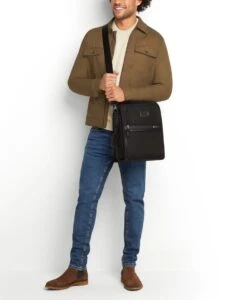 Tumi ALPHA Medium Travel Tote BLACK -Tumi 117311 1041 hi res alt6 7