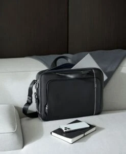 Tumi ARRIVÉ Sadler Brief BLACK 17 Tumi ARRIVÉ Sadler Brief BLACK -Tumi 117325 1041 hi res bg 8