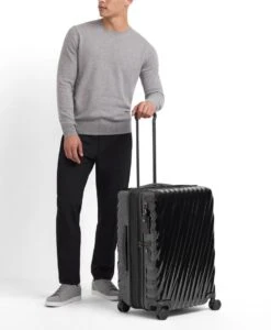 Tumi 19 DEGREE Short Trip Expandable 4 Wheeled Packing Case BLACK -Tumi 139685 1041 hi res alt9 10