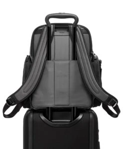 Tumi ARRIVÉ Larson Backpack TITANIUM GREY 13 Tumi ARRIVÉ Larson Backpack TITANIUM GREY -Tumi 142416 T491 hi res alt5 6