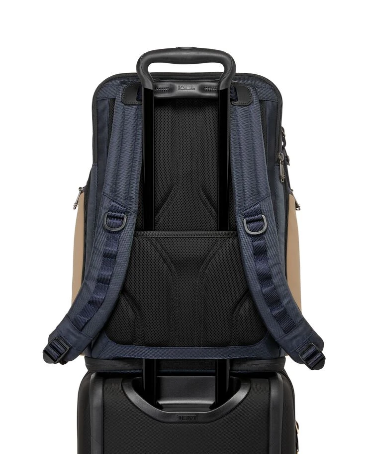 Tumi ALPHA BRAVO Nomadic Backpack MIDNIGHT NAVY/KHAKI 8 Tumi ALPHA BRAVO Nomadic Backpack MIDNIGHT NAVY/KHAKI - Image 7