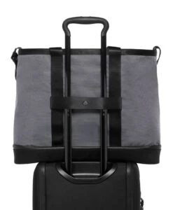 Tumi ALPHA X CARRYALL TOTE METEOR GREY 11 Tumi ALPHA X CARRYALL TOTE METEOR GREY -Tumi 148601 2918 hi res alt4 5